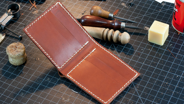 Leather Bi-Fold Wallet Template tutorial