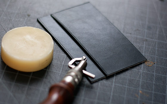 Edge Creaser Leather Card Slots
