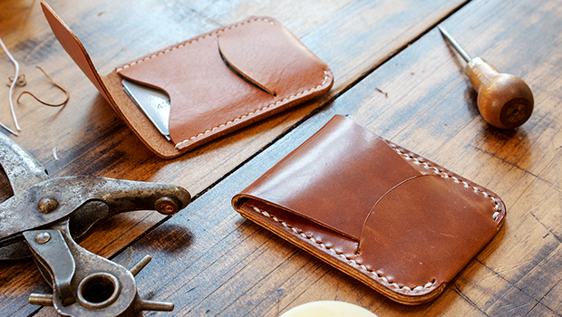 Make A Leather Card Holder Flap Closure - Free PDF Template set